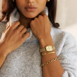 Women MVMT Oval|Shop All^Carmel Oval