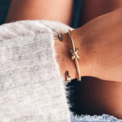 Women MVMT Cuffs|Bracelets^Minimal Cuff