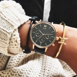 Women MVMT Shop All^Nova