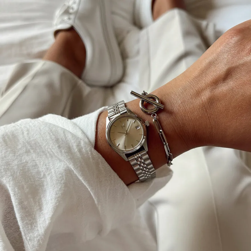 Women MVMT Round|Shop All^Rise Mini