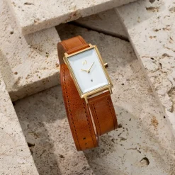 Women MVMT Rectangle|Shop All^Signature Square