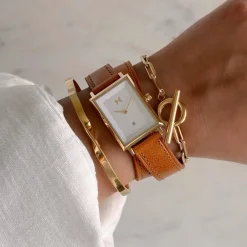 Women MVMT Rectangle|Shop All^Signature Square
