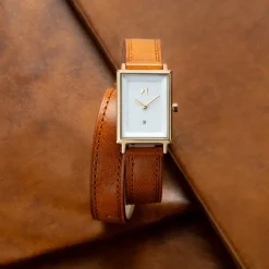 Women MVMT Rectangle|Shop All^Signature Square