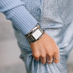 Women MVMT Rectangle|Shop All^Signature Square